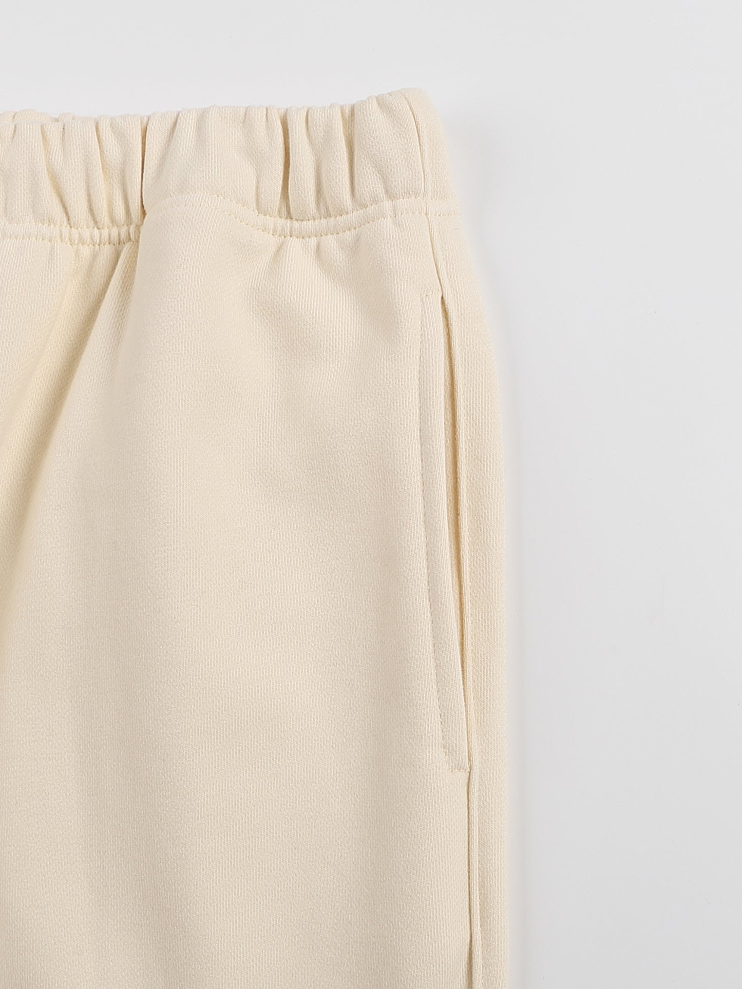 Black Scars Dead Roses Are Pretty Too Fleece Lined Straight Leg Pants - 460 GSM